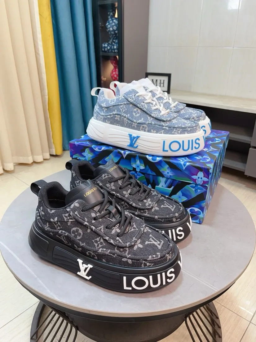 Men's men's shoes 💰560🌸🌸 LV style is novel and fashionable, the upper is made of imported cowhide + LV special materials! Super trendy design! It’s eye-catching! The leather is soft, delicate, shiny and translucent, showing the ultimate in pure handcraftsmanship, and the mesh is soft, comfortable and breathable! Size: 39-44 (38 45 customized)